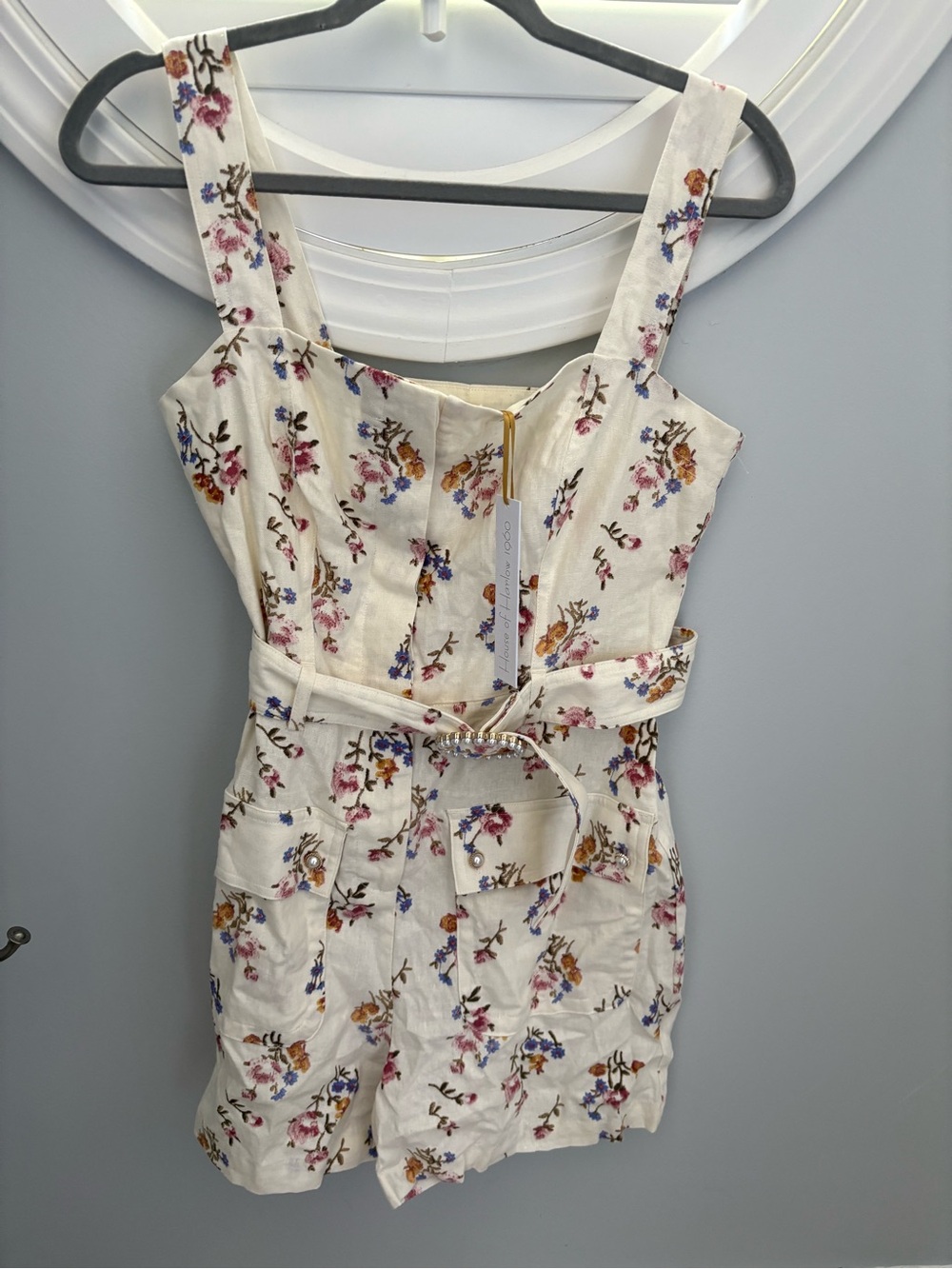 House of Harlow 1960 cream linen blend floral romper pearl embellished belt sz 4 - Picture 2 of 13